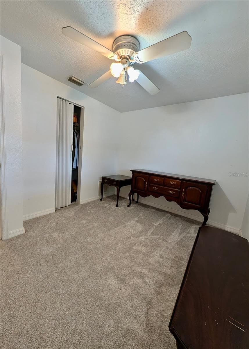 6006 N HUBERT AVE — photo 31 of 47