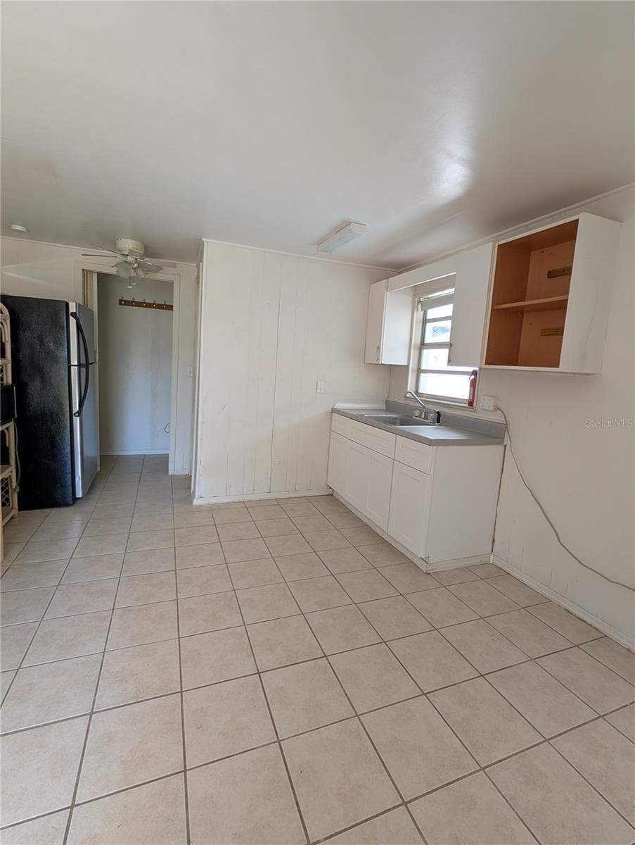 6006 N HUBERT AVE — photo 19 of 47