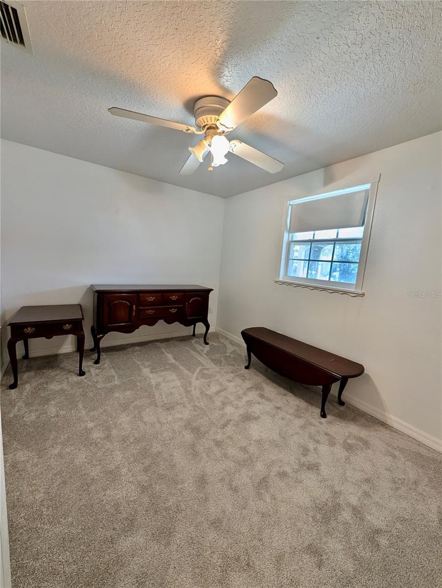 6006 N HUBERT AVE — photo 30 of 47