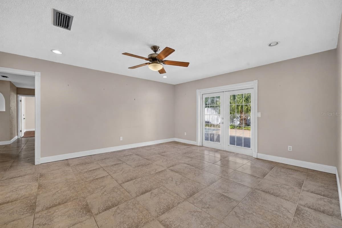 564 BROOKSIDE CIRCLE — photo 19 of 37