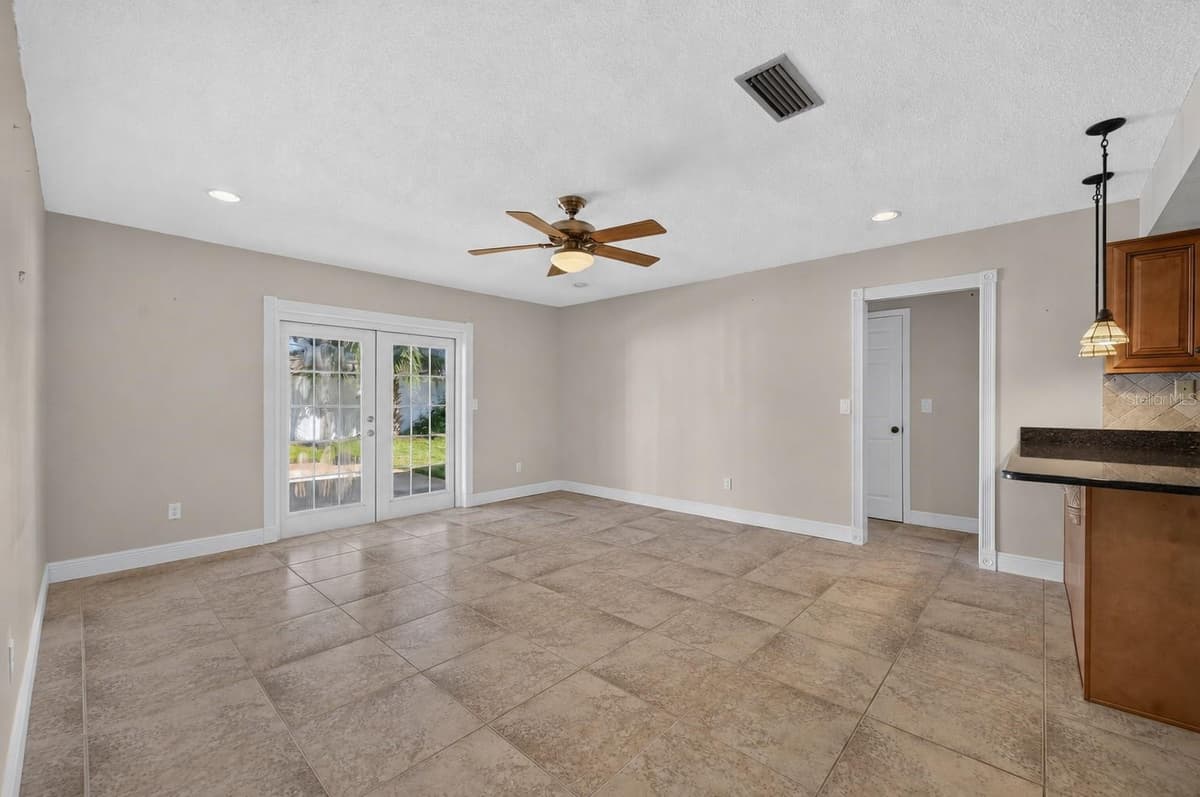 564 BROOKSIDE CIRCLE — photo 17 of 37