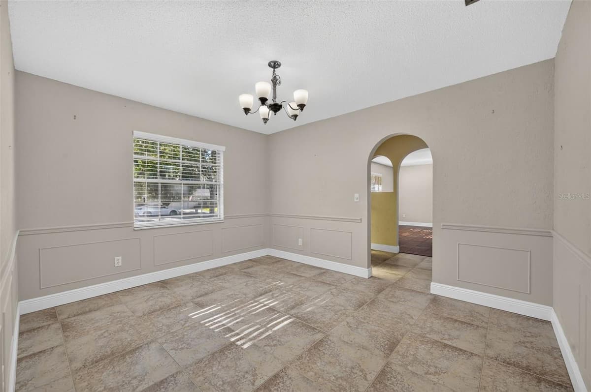 564 BROOKSIDE CIRCLE — photo 9 of 37