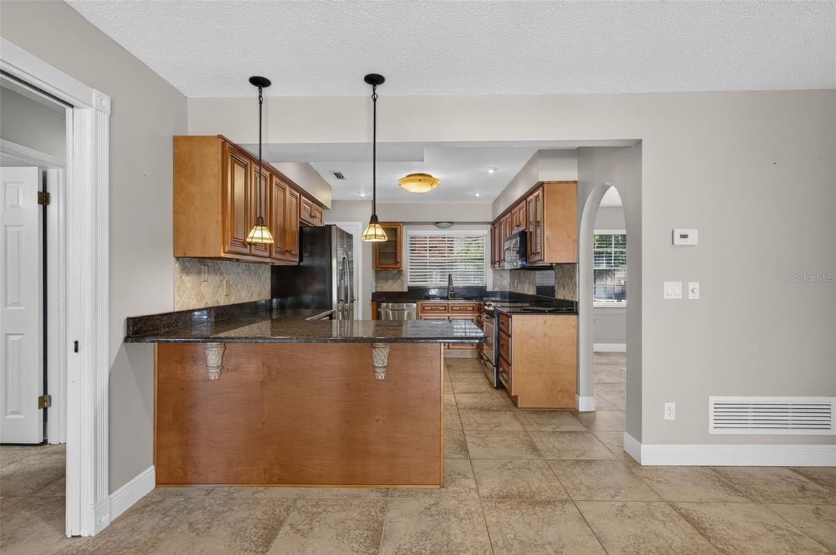 564 BROOKSIDE CIRCLE — photo 12 of 37