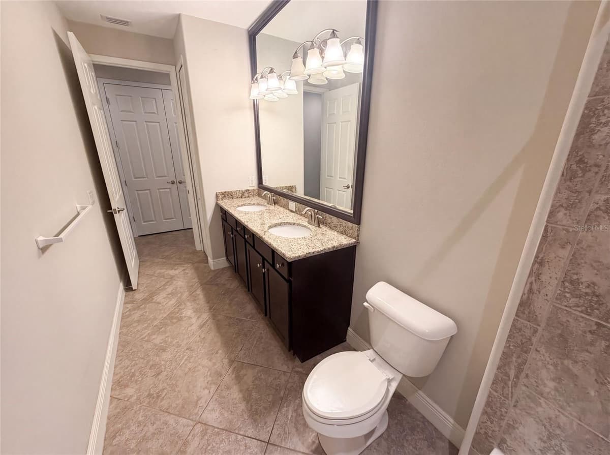 2575 GRAND LAKESIDE DRIVE — photo 23 of 43