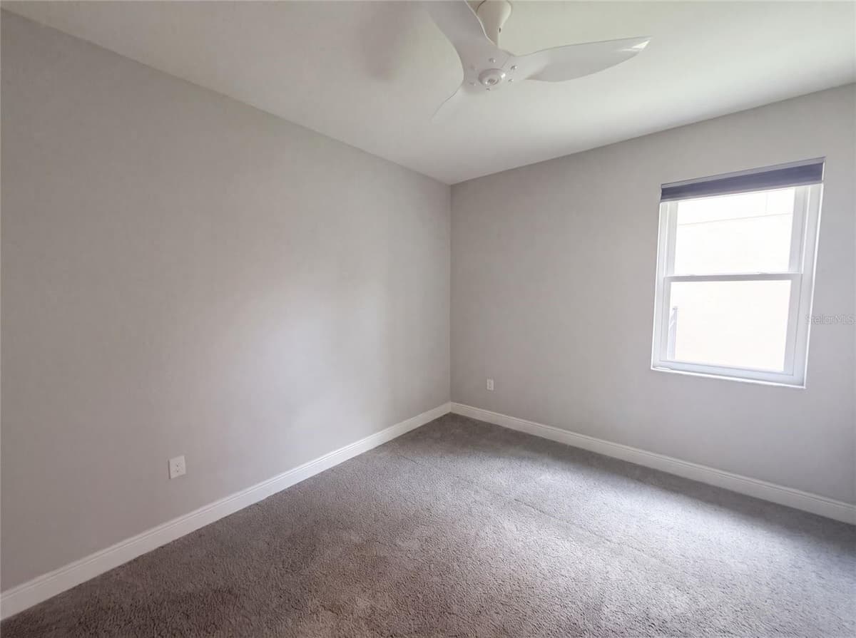 2575 GRAND LAKESIDE DRIVE — photo 14 of 43