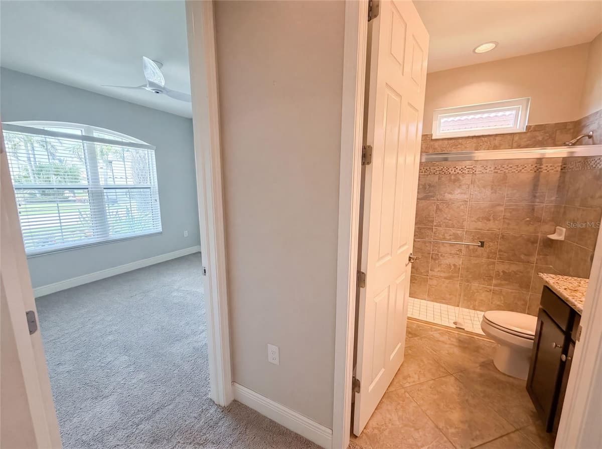 2575 GRAND LAKESIDE DRIVE — photo 29 of 43
