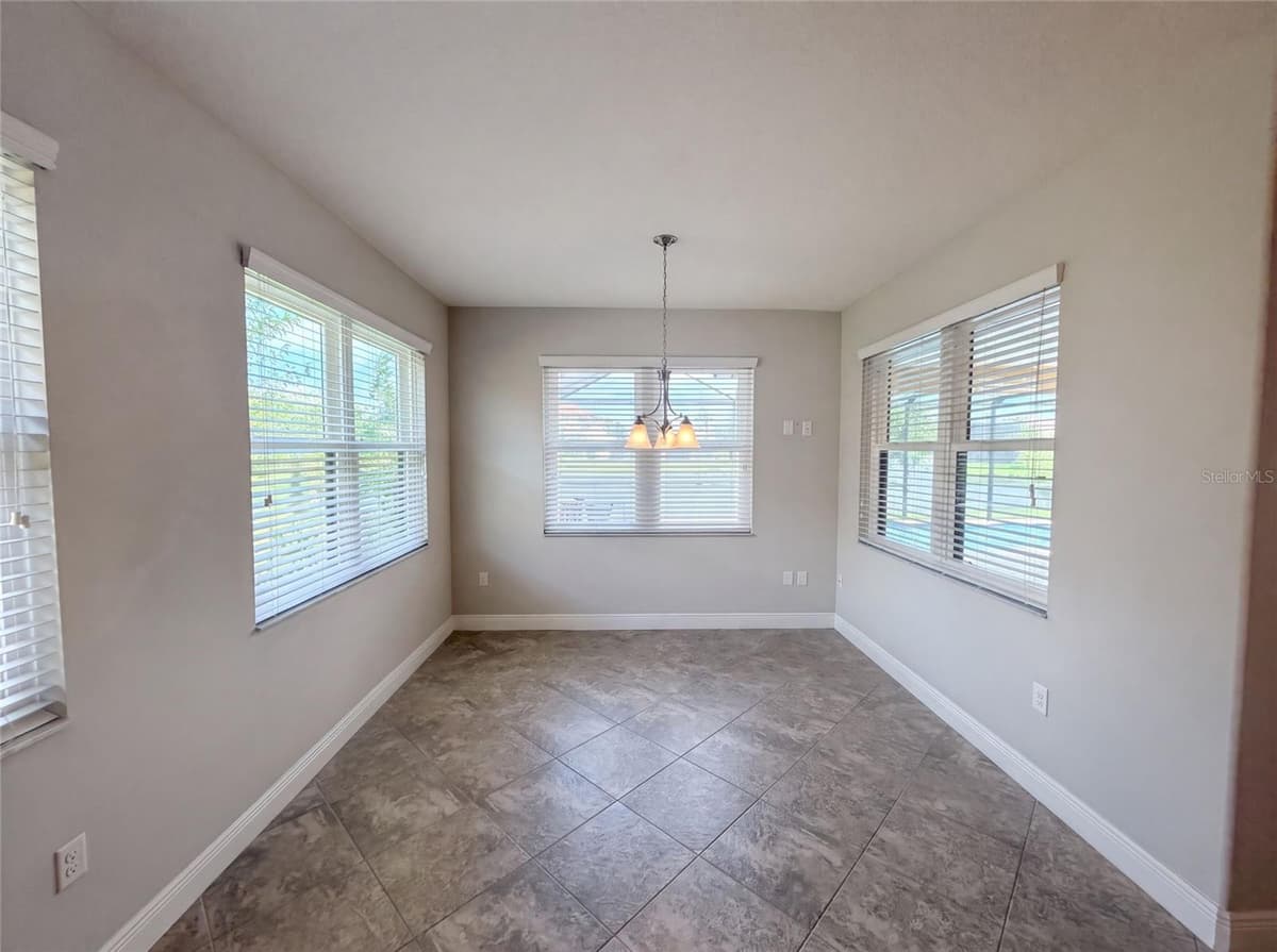 2575 GRAND LAKESIDE DRIVE — photo 7 of 43