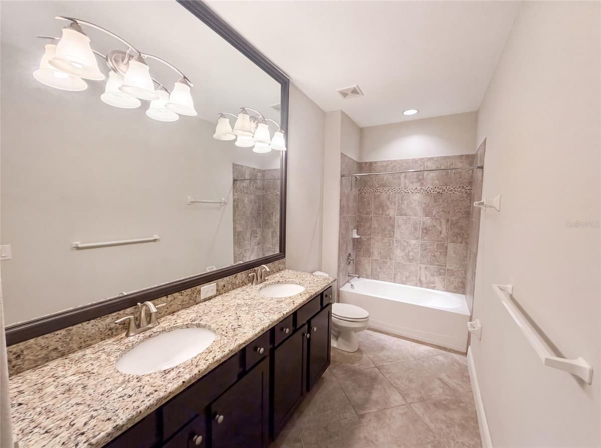 2575 GRAND LAKESIDE DRIVE — photo 21 of 43