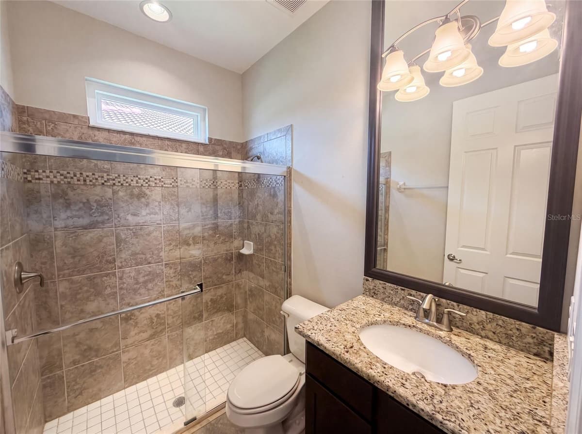 2575 GRAND LAKESIDE DRIVE — photo 17 of 43