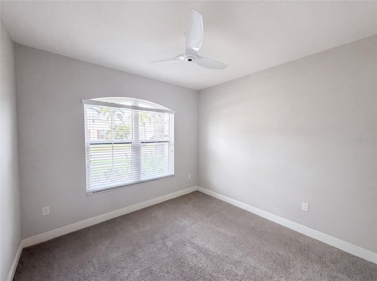 2575 GRAND LAKESIDE DRIVE — photo 12 of 43