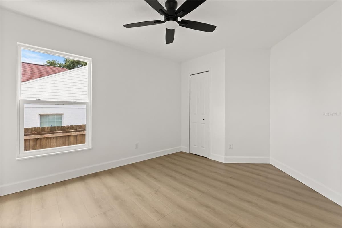 7336 BORDWINE DRIVE — photo 16 of 32