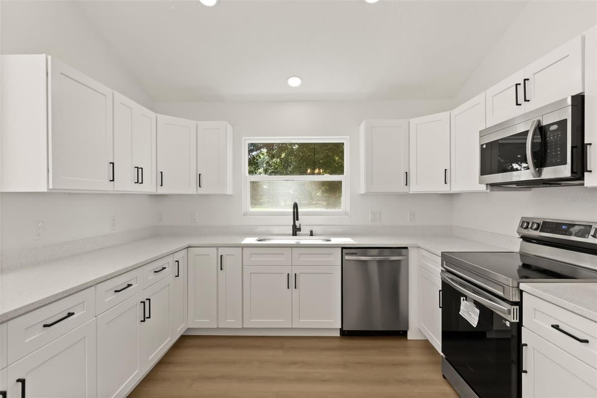 7336 BORDWINE DRIVE — photo 8 of 32