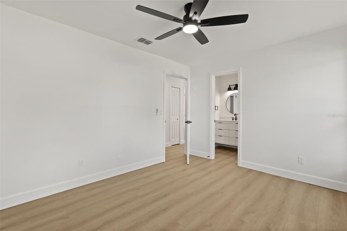 7336 BORDWINE DRIVE — photo 14 of 32