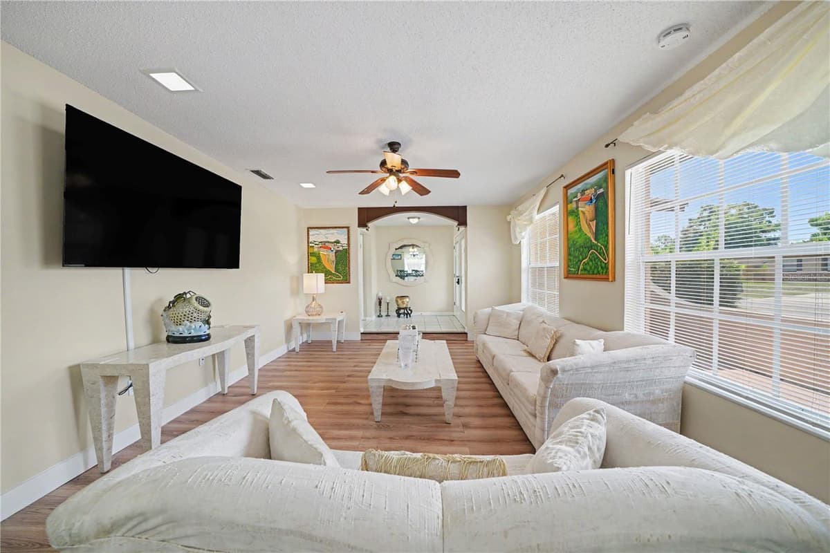 6203 TEBBETTS DRIVE — photo 5 of 20