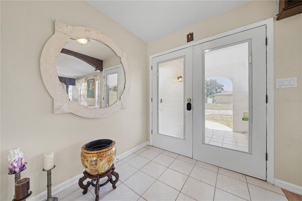 6203 TEBBETTS DRIVE — photo 3 of 20