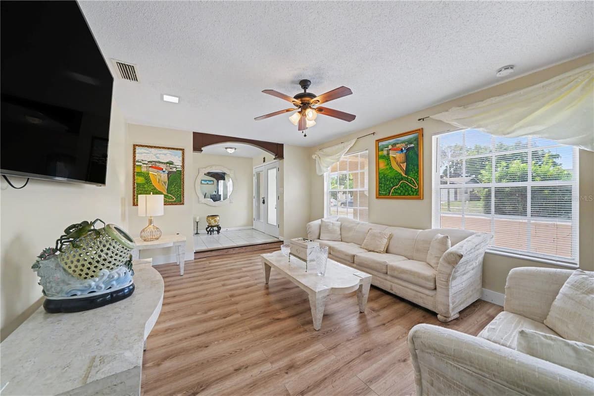 6203 TEBBETTS DRIVE — photo 6 of 20