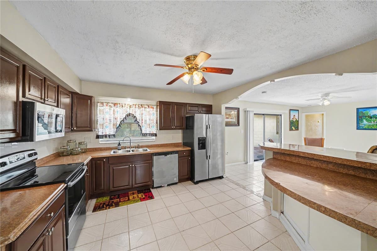 6203 TEBBETTS DRIVE — photo 9 of 20