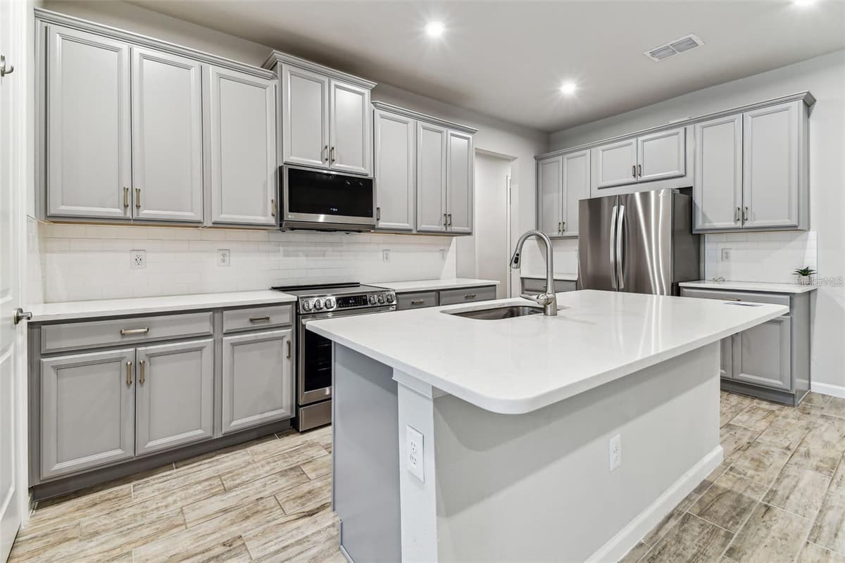 3719 LAUGHING DOVE AVENUE — photo 3 of 14