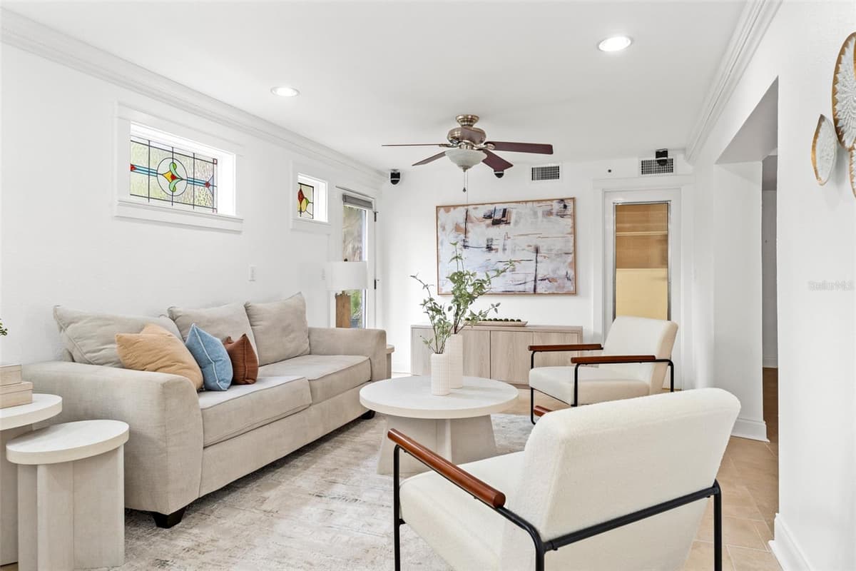 906 HENRY AVENUE — photo 36 of 96