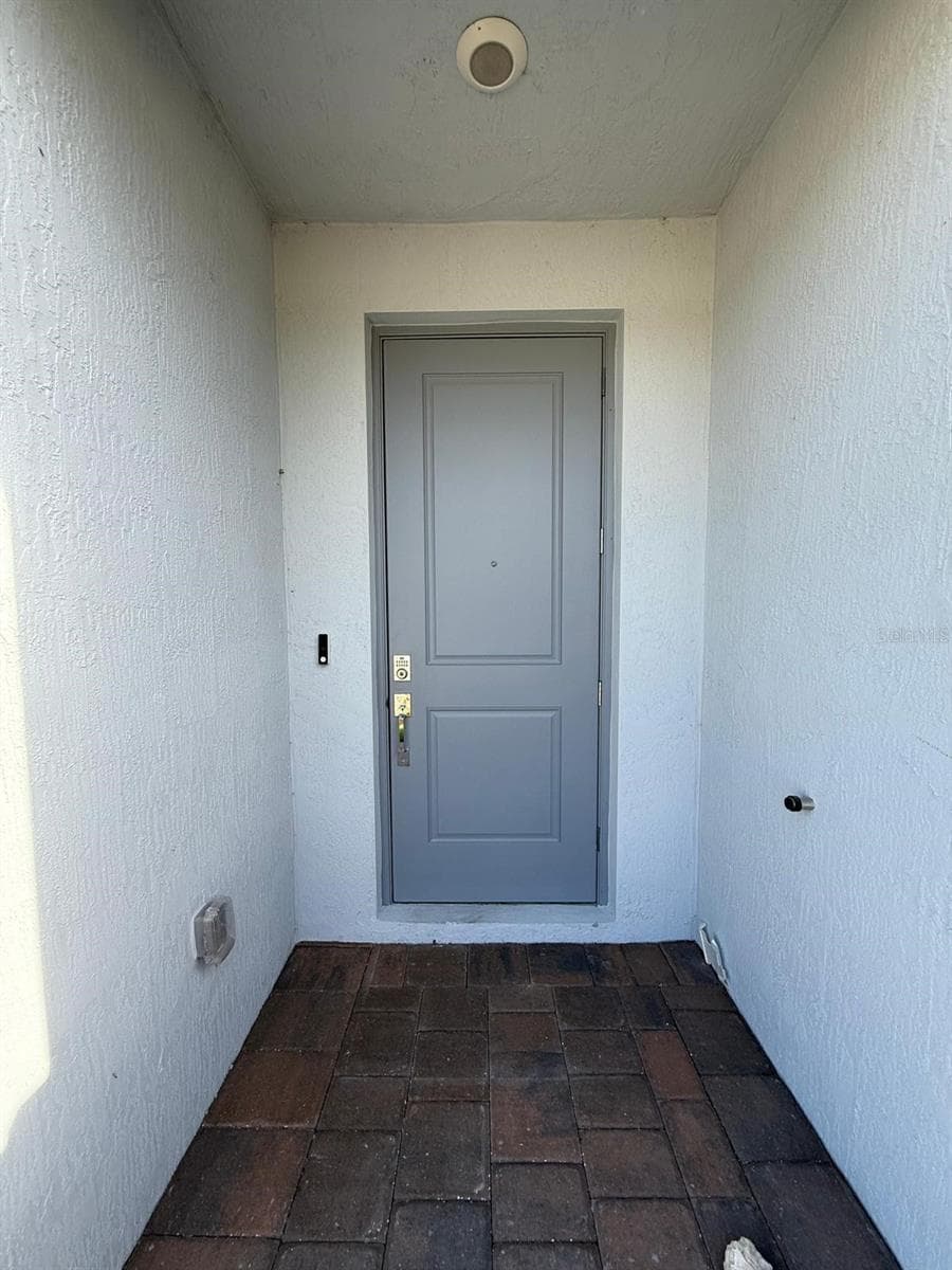 142 14TH TERRACE — photo 3 of 26