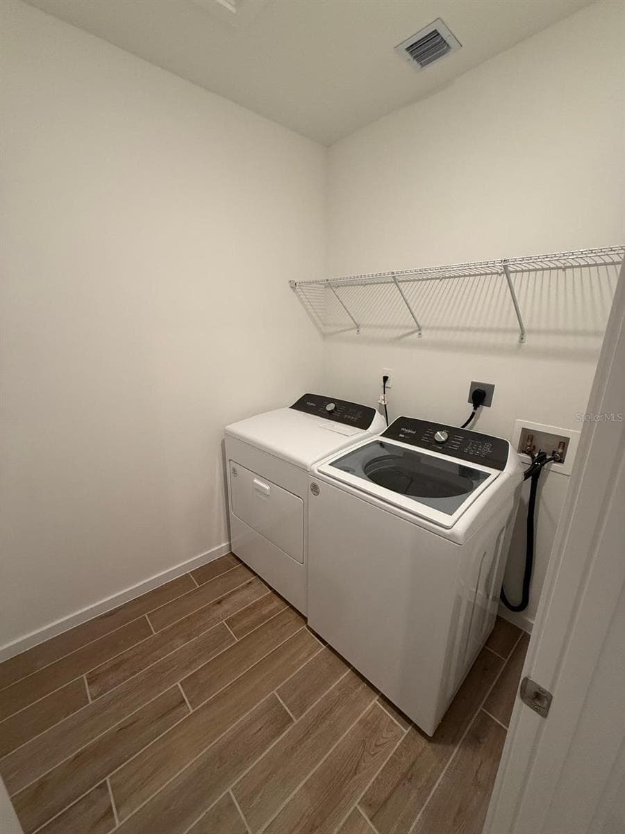 142 14TH TERRACE — photo 16 of 26