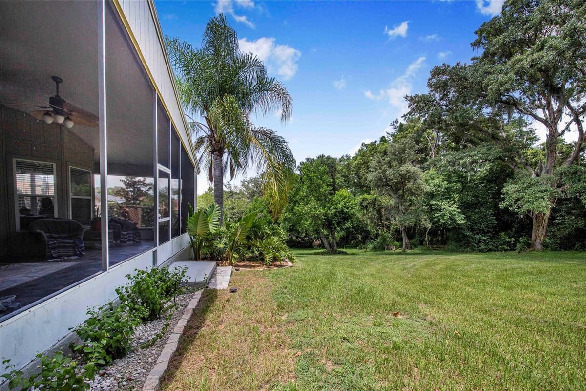112 MONACO DRIVE — photo 34 of 46