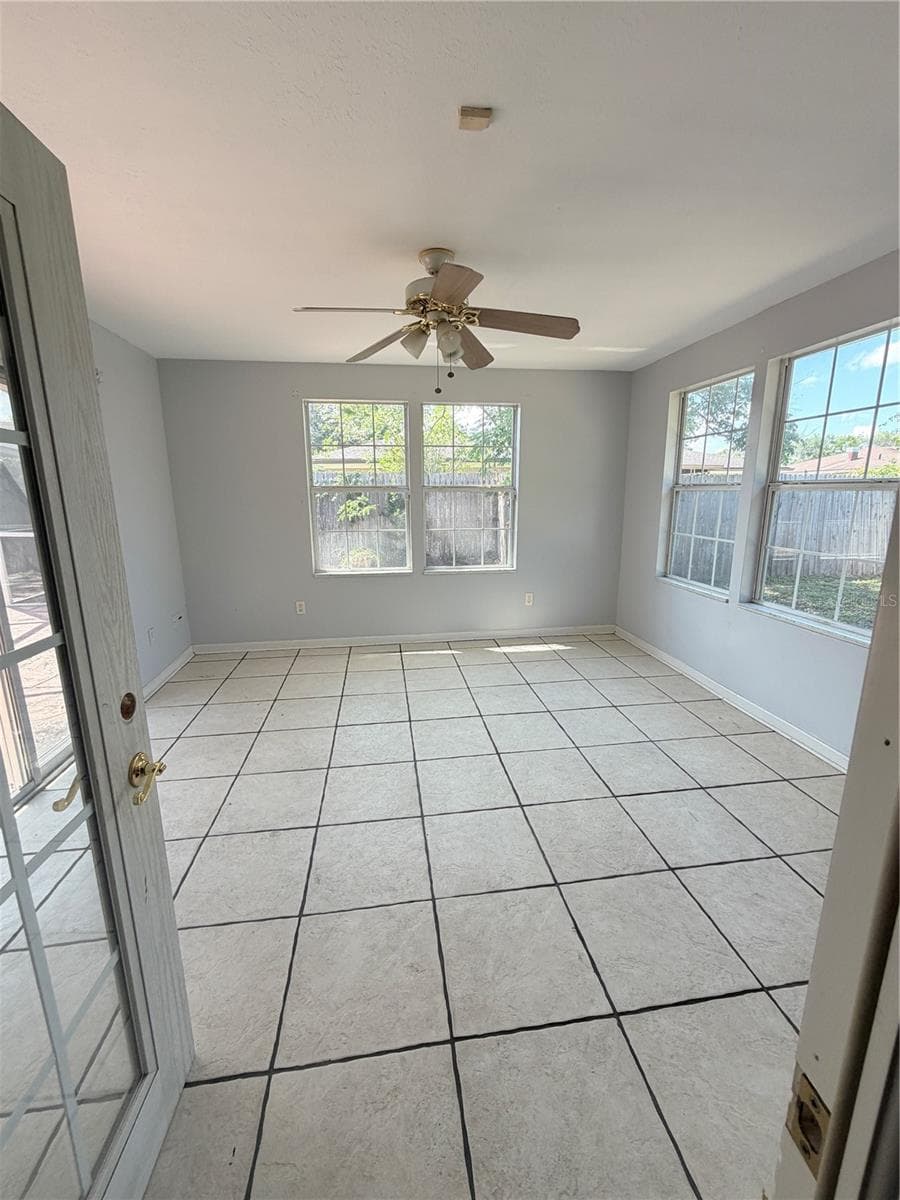 4420 TRAVELERS ROAD — photo 5 of 22
