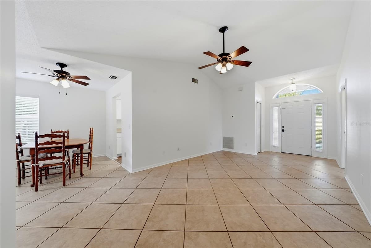 3828 HOLLOW OAK PLACE — photo 2 of 34
