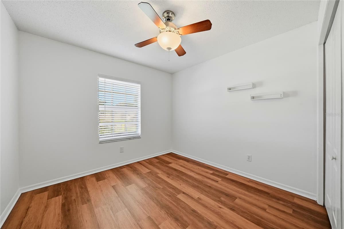 3828 HOLLOW OAK PLACE — photo 15 of 34