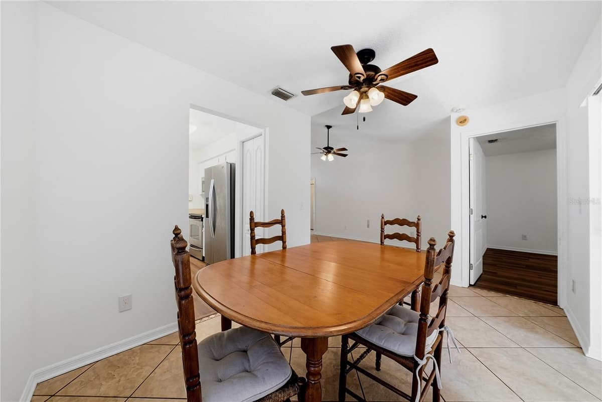3828 HOLLOW OAK PLACE — photo 14 of 34
