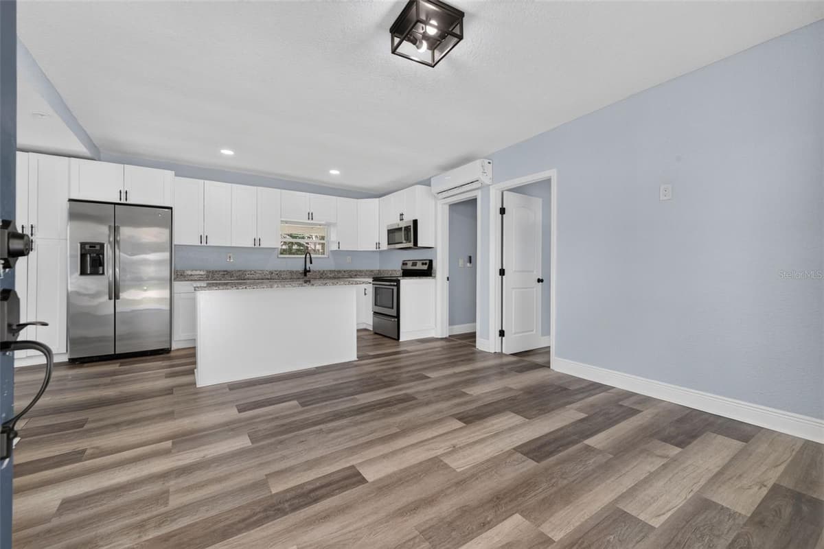 6462 SEALAWN DRIVE — photo 5 of 30