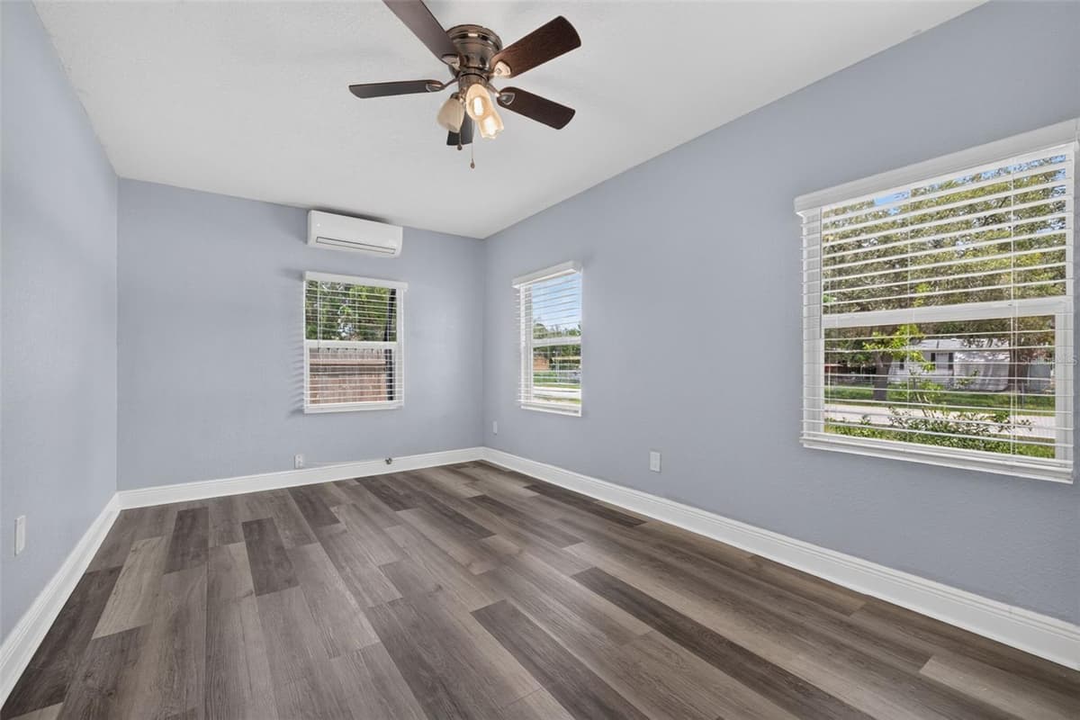6462 SEALAWN DRIVE — photo 13 of 30