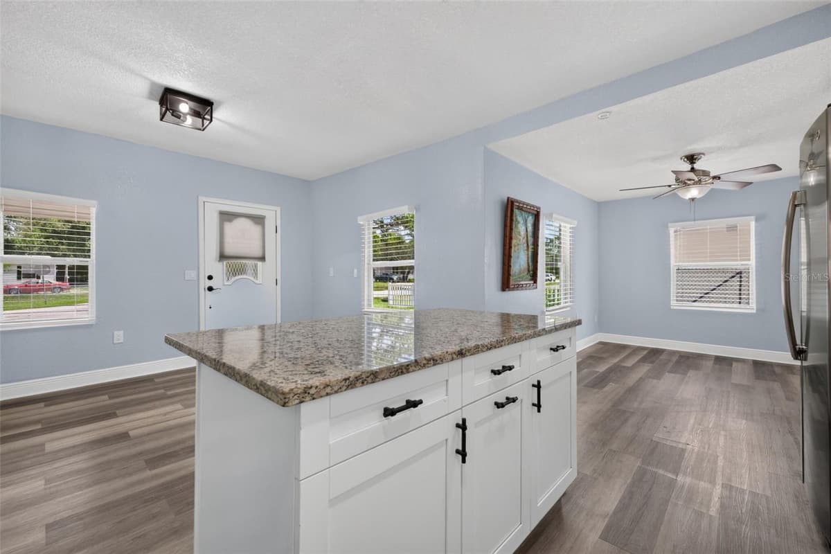 6462 SEALAWN DRIVE — photo 9 of 30