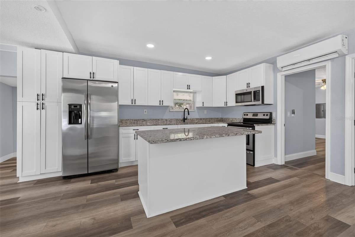 6462 SEALAWN DRIVE — photo 6 of 30