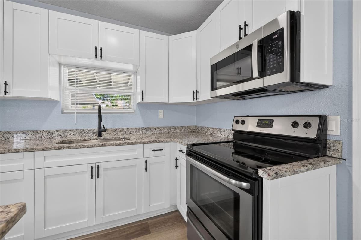 6462 SEALAWN DRIVE — photo 8 of 30