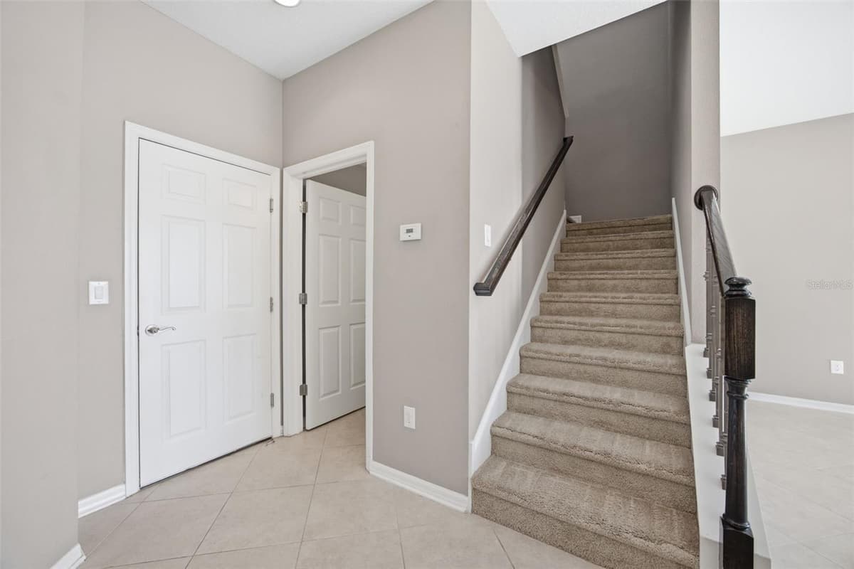 4905 WANDERING WAY — photo 7 of 58