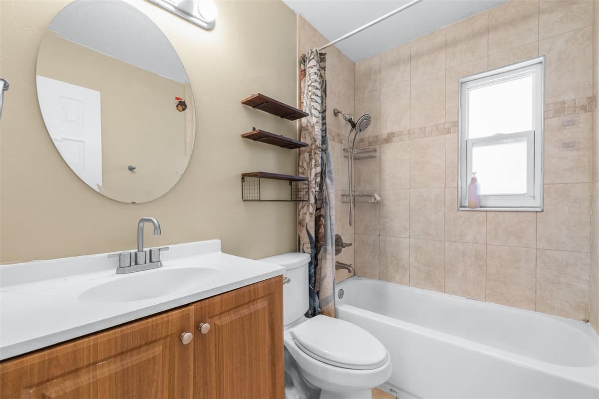 911 GASTON PLACE — photo 19 of 38