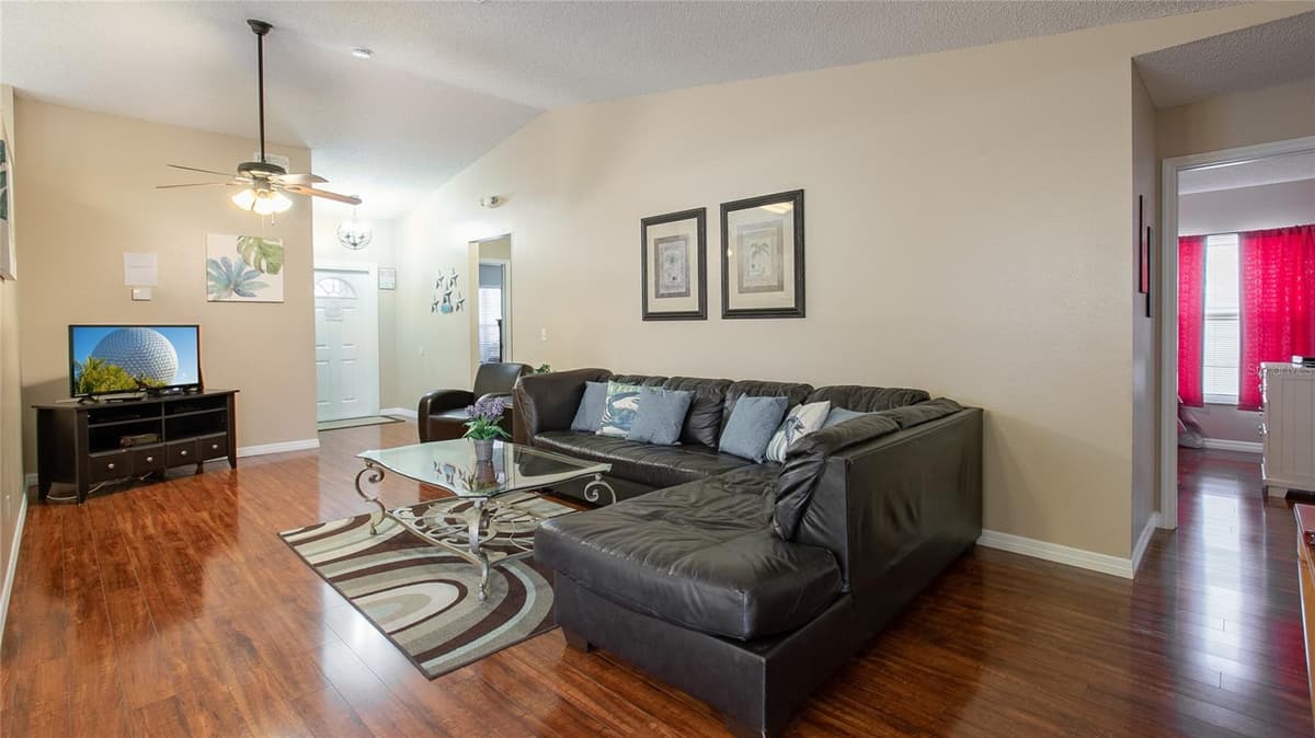 7802 LAUREL OAK LANE — photo 7 of 25