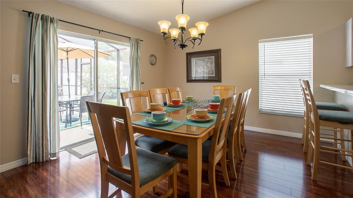 7802 LAUREL OAK LANE — photo 10 of 25