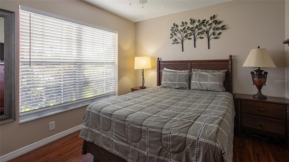 7802 LAUREL OAK LANE — photo 14 of 25