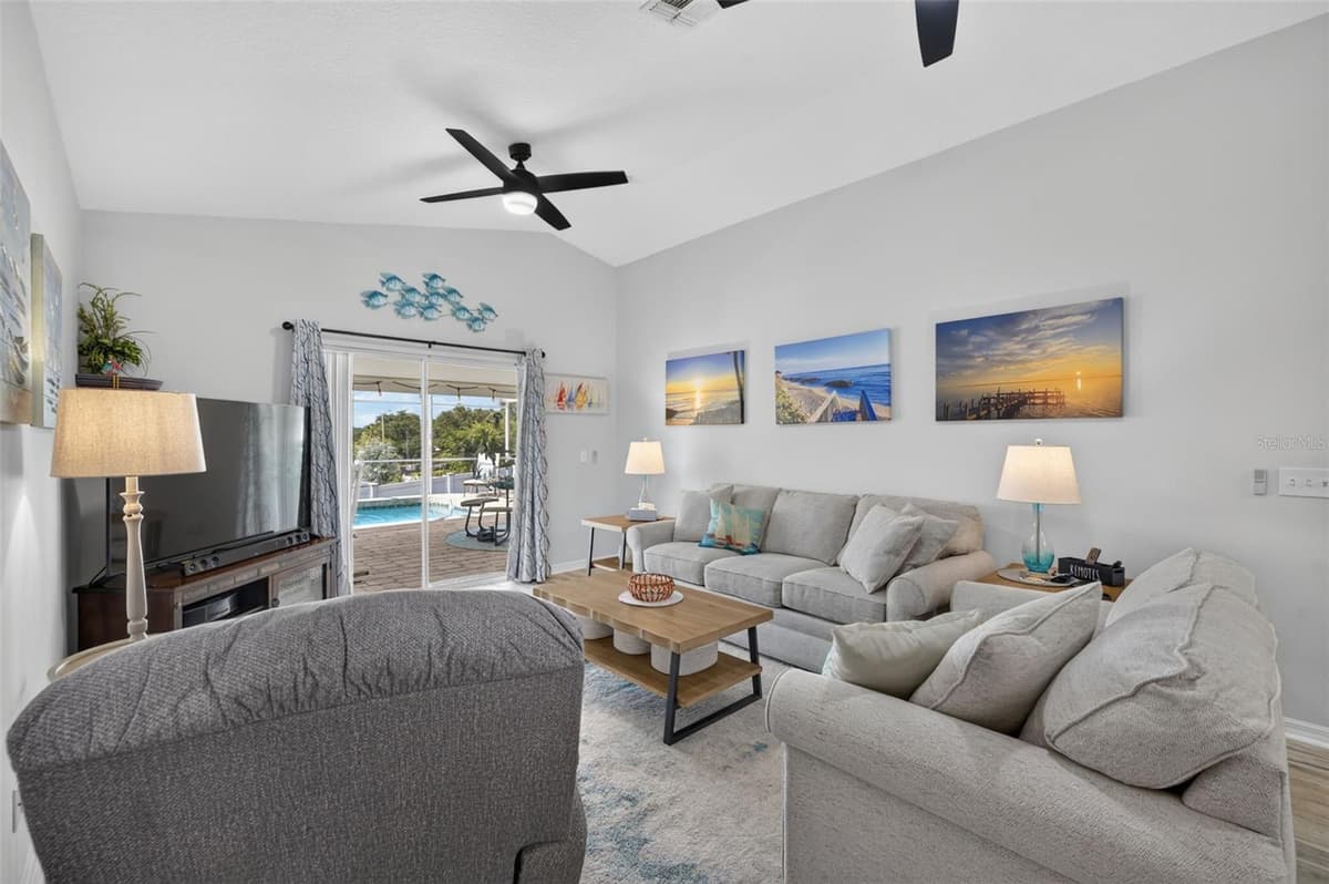 1390 WILLOW CREST DRIVE — photo 8 of 41