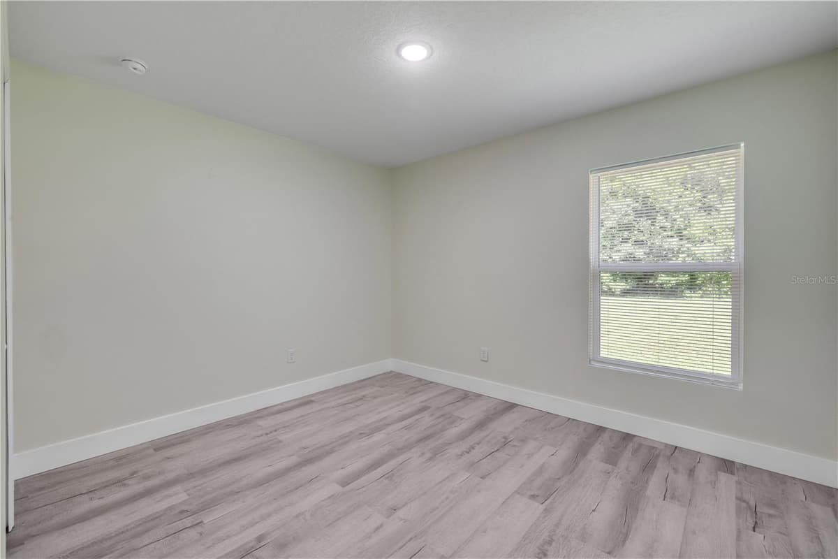 176 PINE GROVE DRIVE — photo 22 of 40