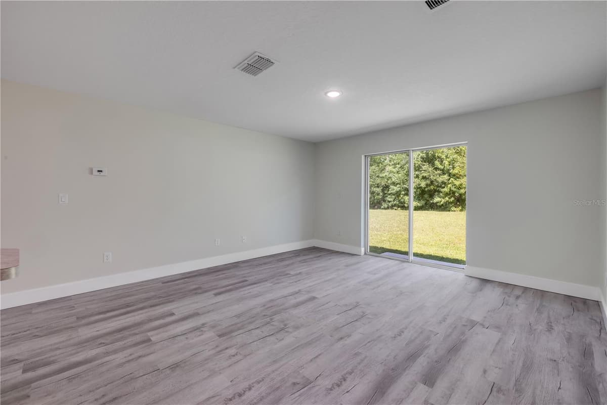 176 PINE GROVE DRIVE — photo 17 of 40
