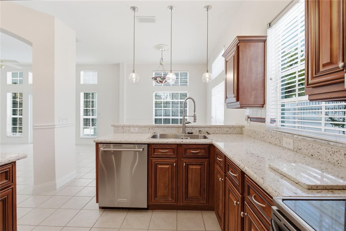1307 HAMPSTEAD TERRACE — photo 12 of 58