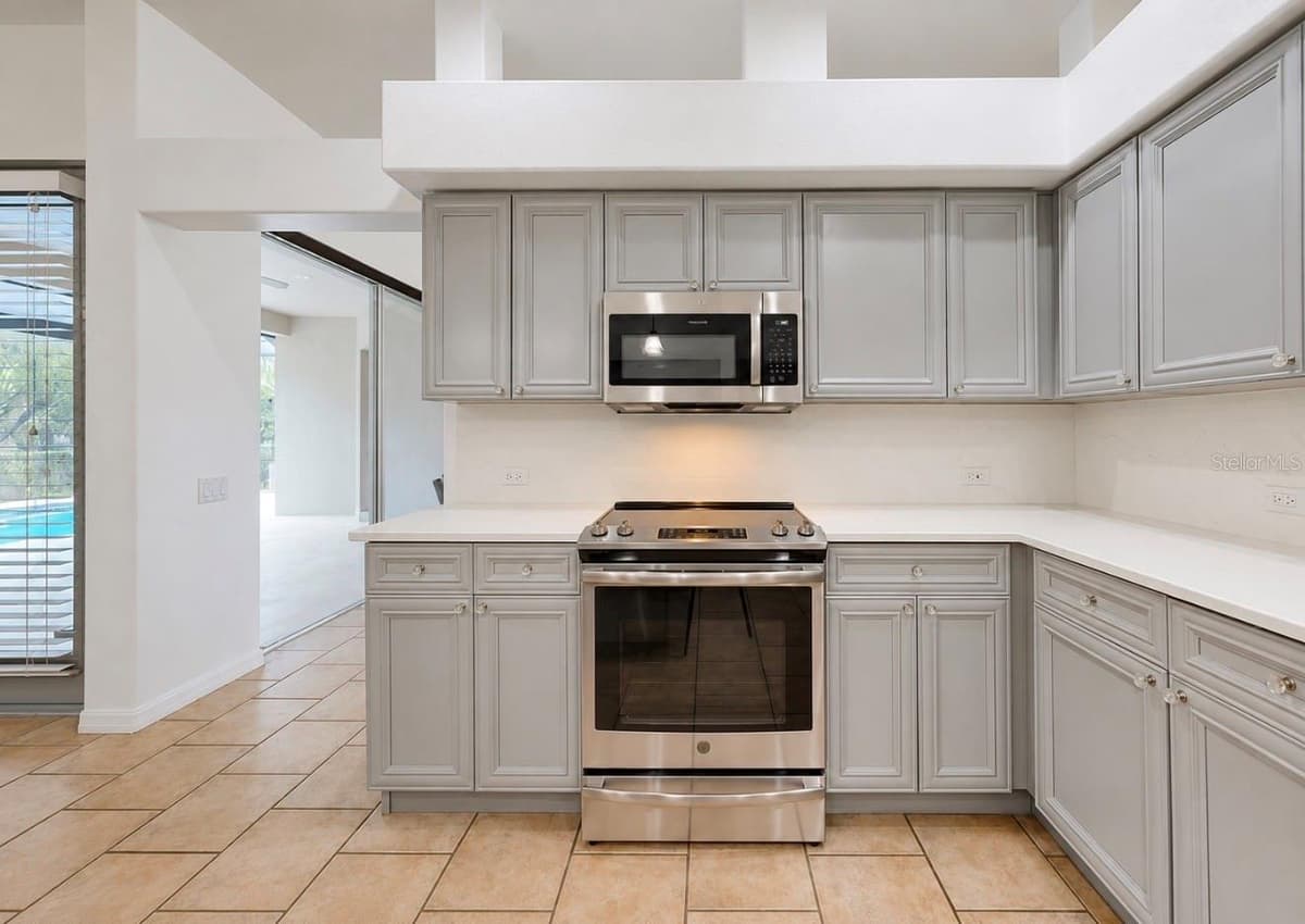 6105 AUDUBON MANOR BOULEVARD — photo 19 of 83