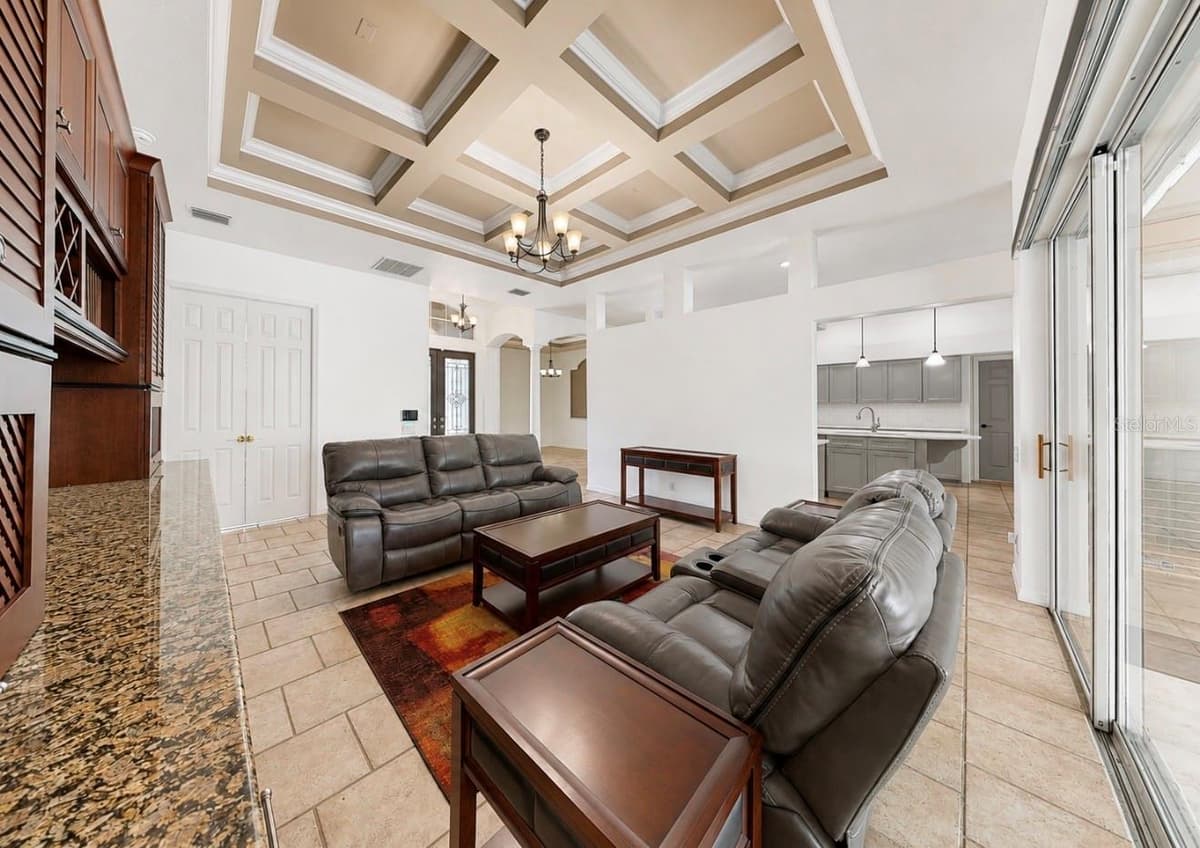 6105 AUDUBON MANOR BOULEVARD — photo 12 of 83