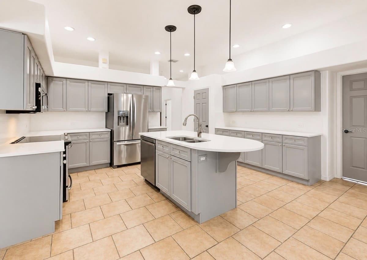 6105 AUDUBON MANOR BOULEVARD — photo 13 of 83