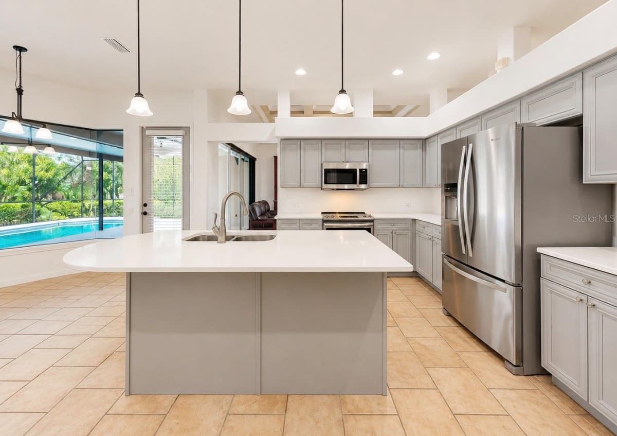 6105 AUDUBON MANOR BOULEVARD — photo 20 of 83