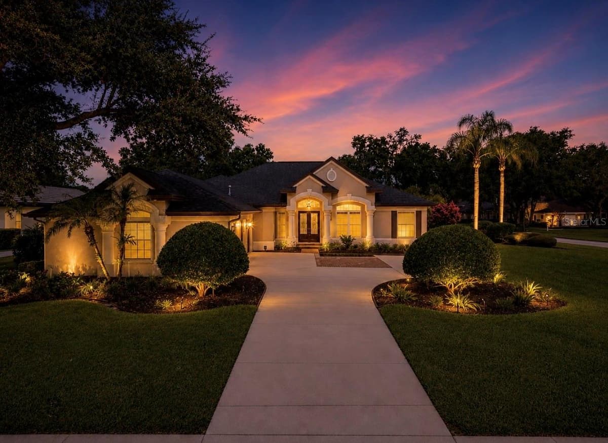 6105 AUDUBON MANOR BOULEVARD — photo 1 of 83