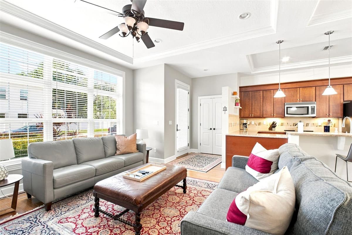 2557 PLATT STREET — photo 4 of 32